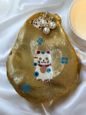 Set of 2 Handmade Decoupage Oyster Shell Trinket Dishes Lucky Cat pearl charm